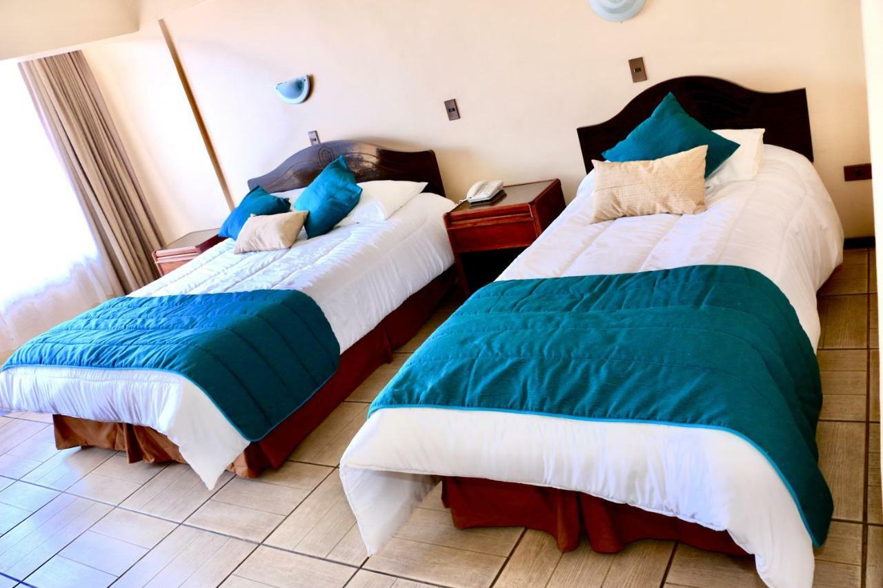 Hotel Garra De Leon บาเญนาร์ ภายนอก รูปภาพ